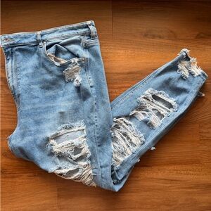 American Eagle Outfitters Light Blue Distressed Mom Jeans